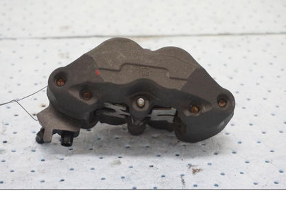 Höger sida på Bromsok från en Kawasaki Z 900 -2019 motorcykel.