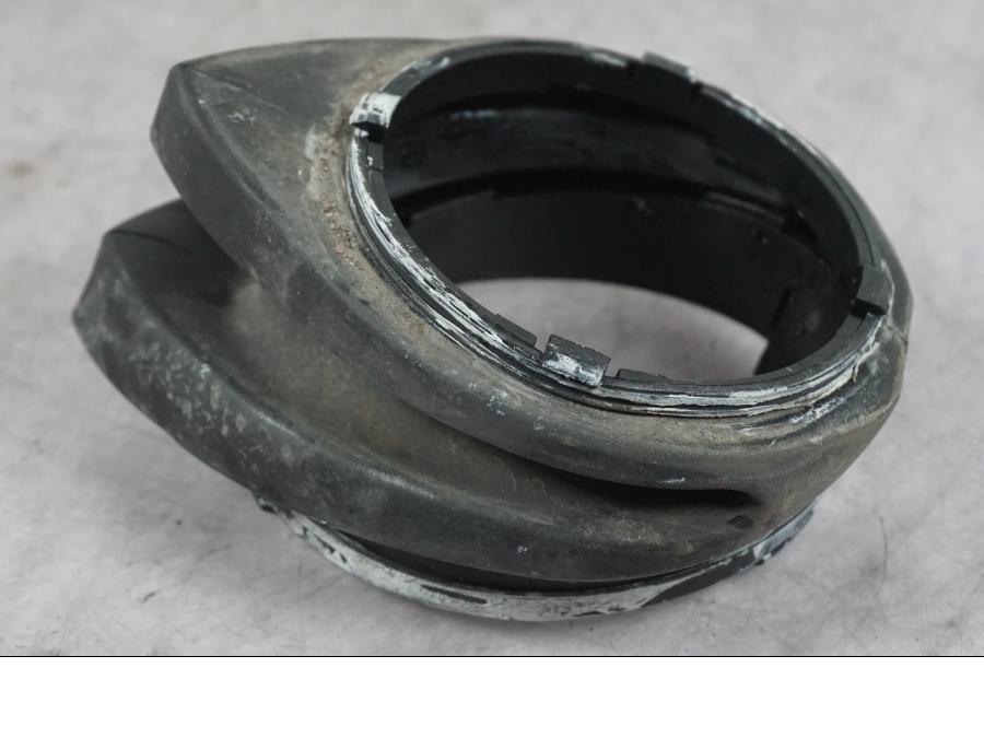 Framsidan på Drivknut Damask från en BMW K 1600 GTL -2015 motorcykel.