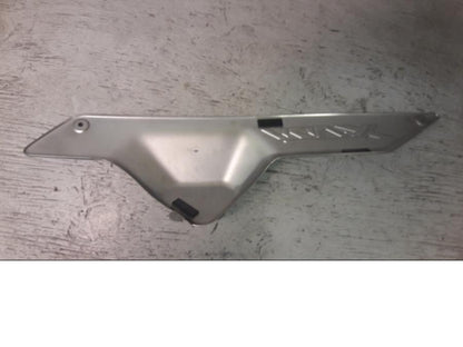 Baksidan på Dekorkåpa från en Honda ADV 750 -2017 motorcykel.