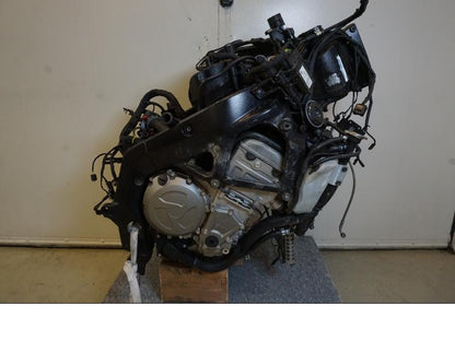 Snett uppifrån på Motorpaket från en BMW S 1000 XR -2019 motorcykel.
