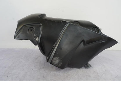 Baksidan på Bensintank från en KTM 640 SM -2005 motorcykel.