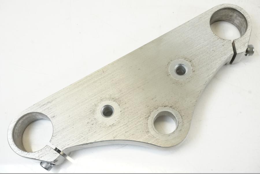 Höger sida på Gaffelkrona från en Kawasaki VN 800 -2000 motorcykel.