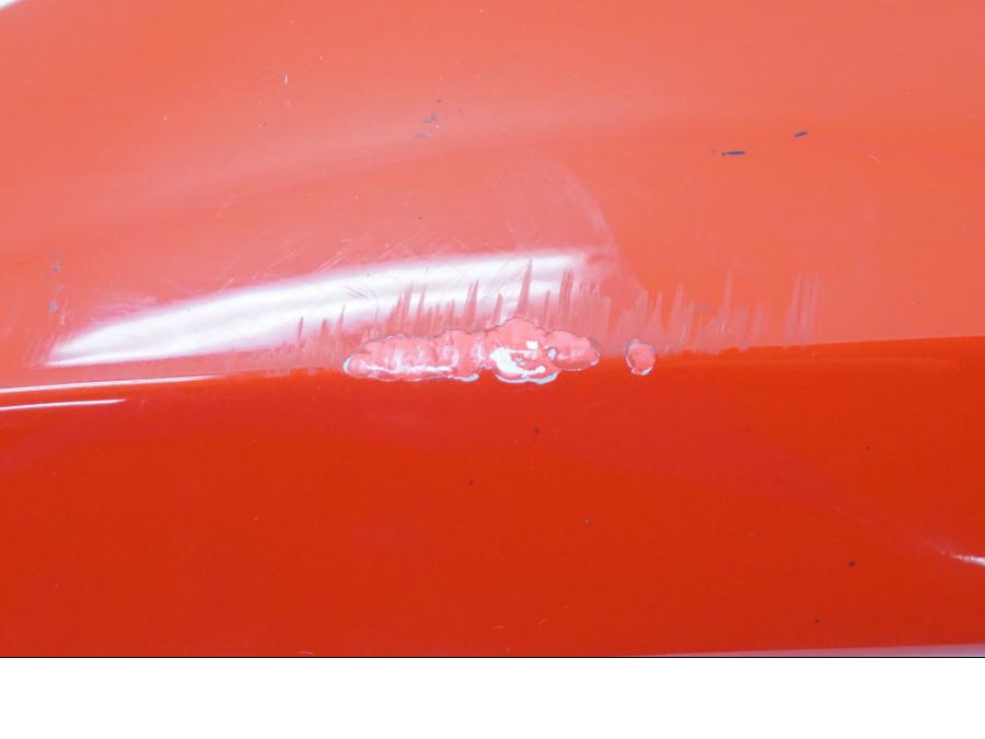 Baksidan på Bakvinge från en Ducati 750 SS -1995 motorcykel.