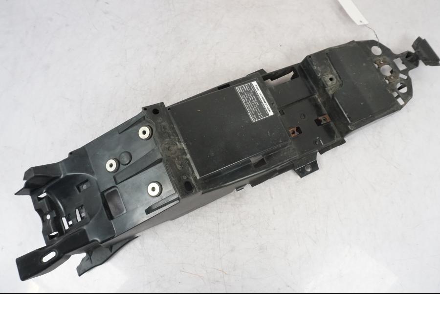 Extrabild4 på Undertail från en Yamaha MT-09 -2016 motorcykel.