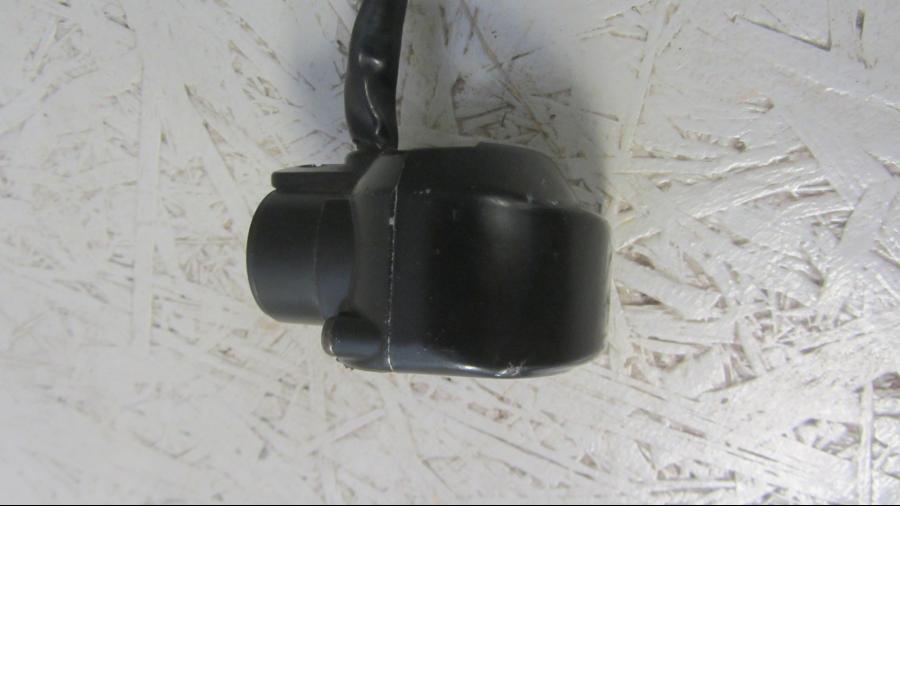 Höger sida på Styrelreglage från en Suzuki GSX 400 -1984 motorcykel.