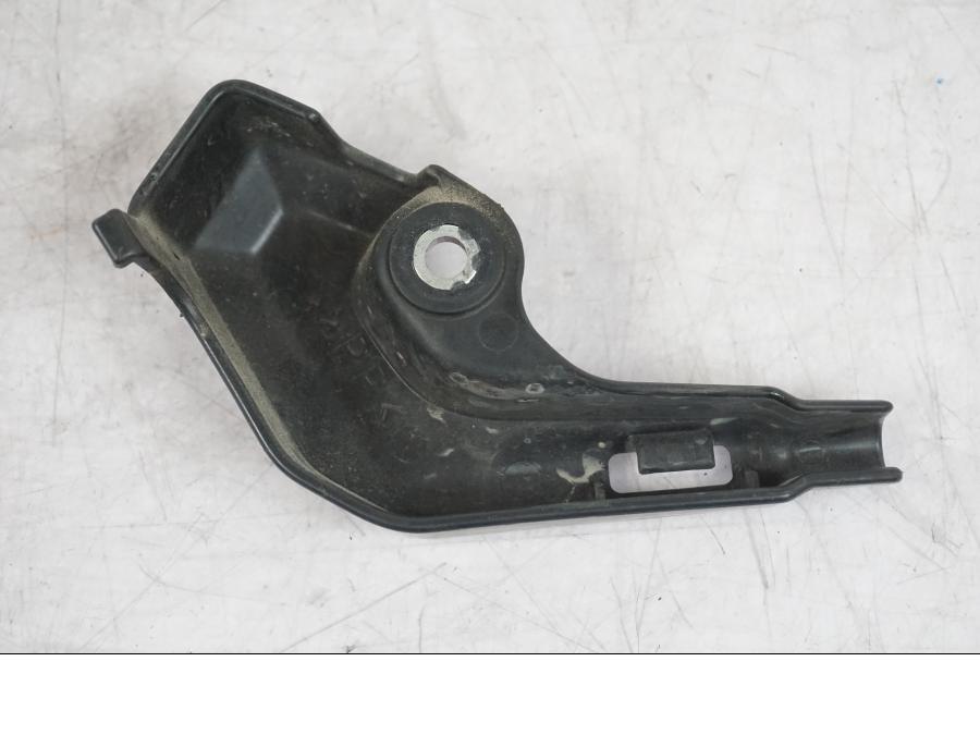 Höger sida på ABS skyddskåpa från en Yamaha MT-09 -2016 motorcykel.