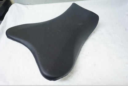 Vänster sida på Sadel från en Suzuki GSX-R 1000 -2008 motorcykel.