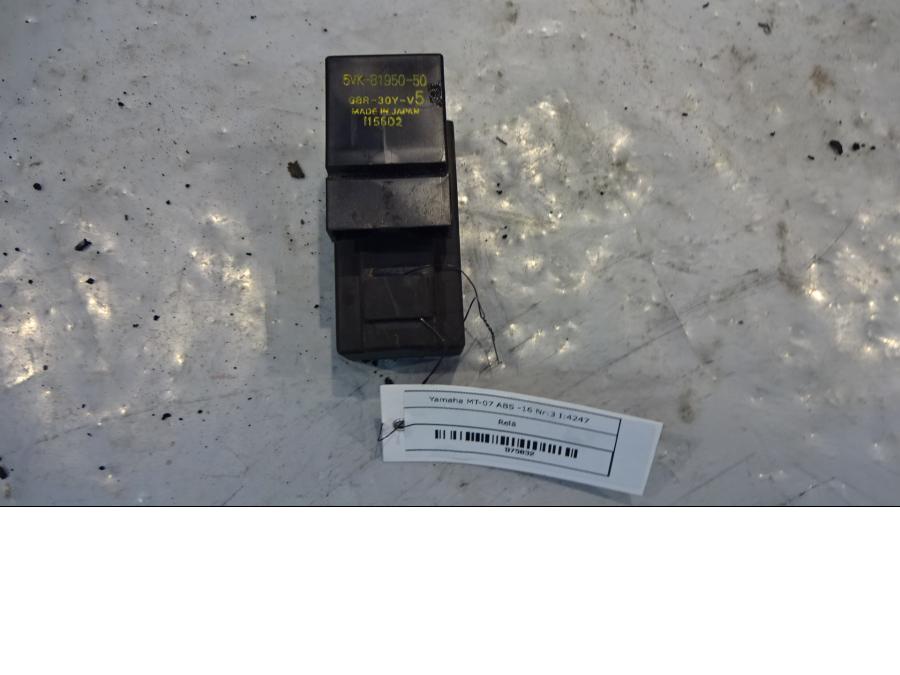 Framsidan på Relä från en Yamaha MT-07 -2016 motorcykel.