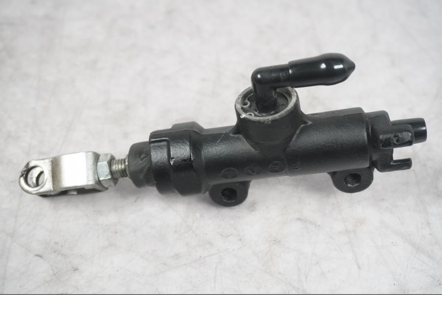 Vänster sida på Bromshuvudcylinder från en Kawasaki ZX-10R -2008 motorcykel.