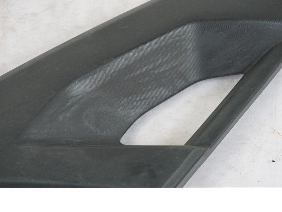 Baksidan på Sidopanel från en Yamaha MT 125 -2017 motorcykel.