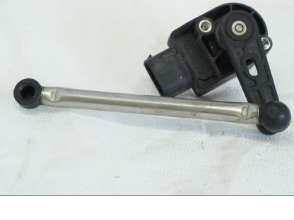 Baksidan på Nivåsensor från en BMW K 1600 -2015 motorcykel.