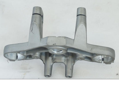 Baksidan på Gaffelkrona från en Yamaha TDM 850 -1998 motorcykel.