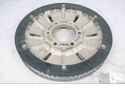 Framsidan på Remdrev från en Kawasaki VN 900 -2007 motorcykel.