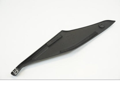 Vänster sida på Sidopanel från en Ducati Monster 800 -2005 motorcykel.