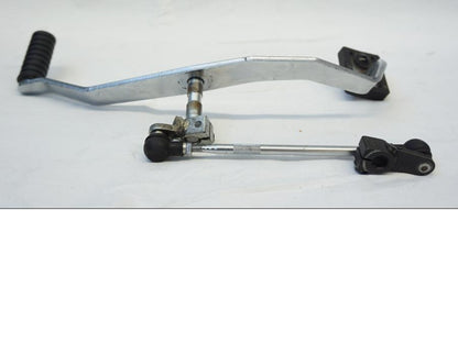 Baksidan på Växelpedal från en Kawasaki VN 900 -2006 motorcykel.