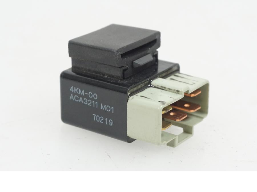 Framsidan på Relä från en Yamaha XJ 900 -1997 motorcykel.