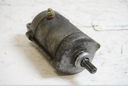 Framsidan på Startmotor från en Honda XL 1000 V -1999 motorcykel.