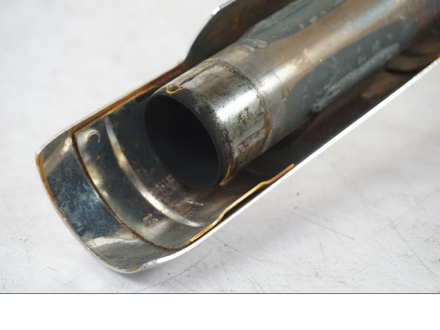 Extrabild1 på Grenrör från en Yamaha XVS 1100 -2004 motorcykel.