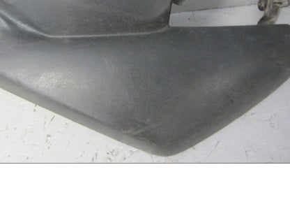 Baksidan på Framskärm från en Suzuki LTA 750 XP E -2009 motorcykel.