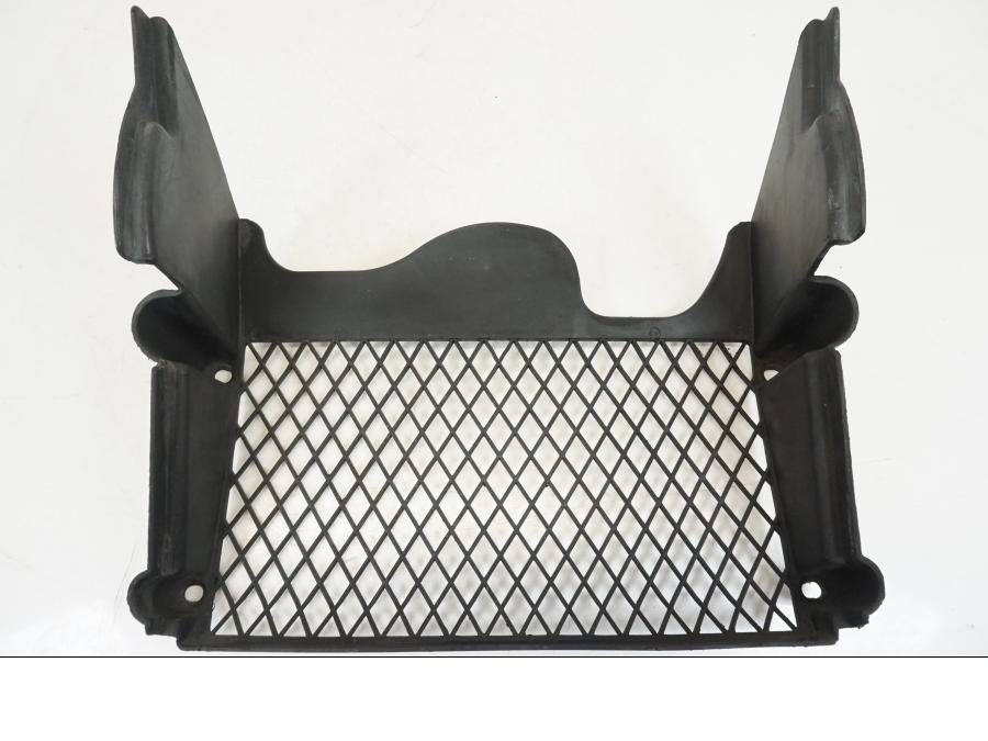 Vänster sida på Vattenkylgaller från en Honda NSR 125 -1991 motorcykel.