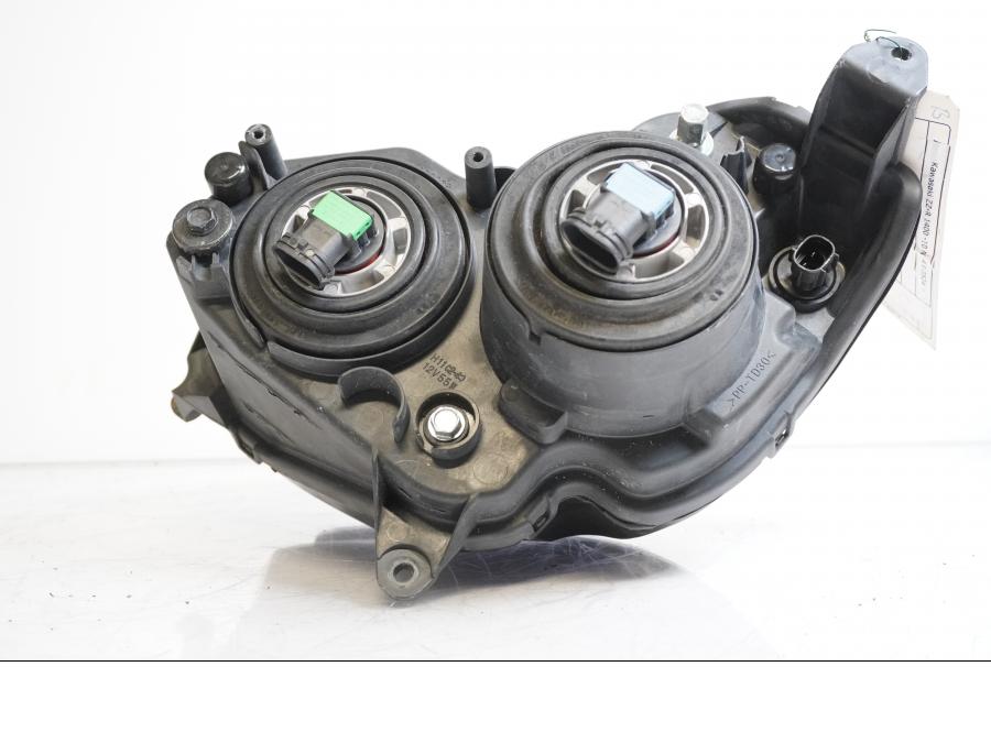 Snett uppifrån på Strålkastare från en Kawasaki ZZ-R 1400 -2010 motorcykel.