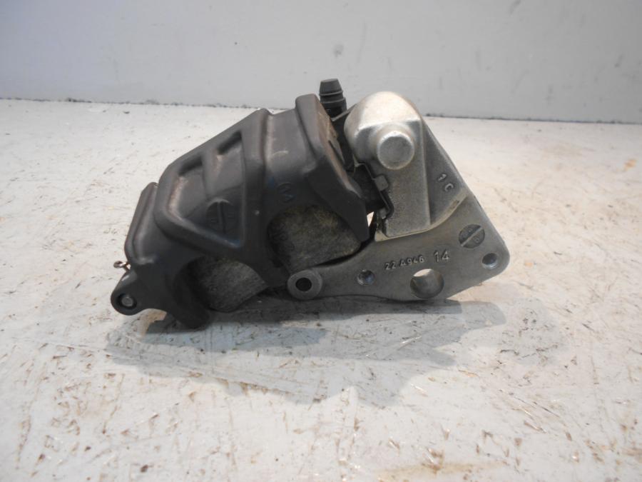 Baksidan på Bromsok från en BMW K 1600 -2015 motorcykel.