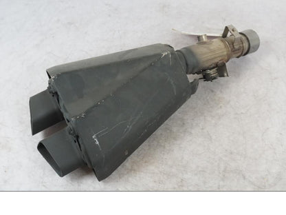 Höger sida på Ljuddämpare från en Kawasaki Z 1000 -2011 motorcykel.