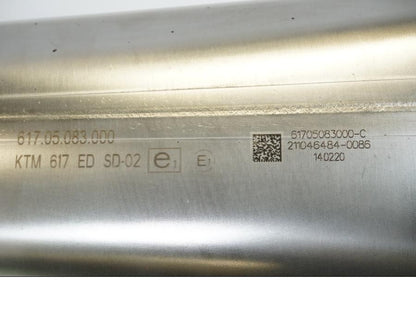 Extrabild2 på Ljuddämpare från en KTM 1290 Super Duke -2020 motorcykel.