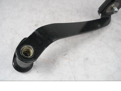 Snett uppifrån på Bromspedal från en H-D Touring Street Glide FLHX -2009 motorcykel.