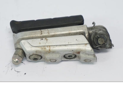 Höger sida på Fotpinne från en Honda CB 500 X -2015 motorcykel.