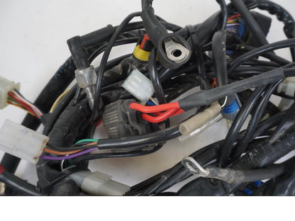 Snett uppifrån på Kabelstam från en AJP PR7 -2021 motorcykel.