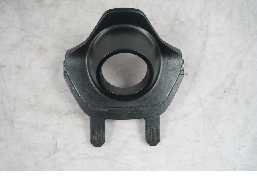 Framsidan på Tändningslåskåpa från en BMW S 1000 XR -2019 motorcykel.