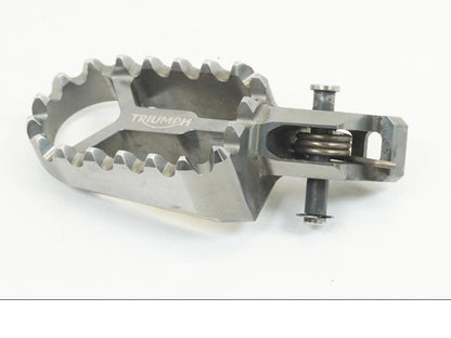 Framsidan på Fotpinne från en Triumph Tiger 1200 -2018 motorcykel.