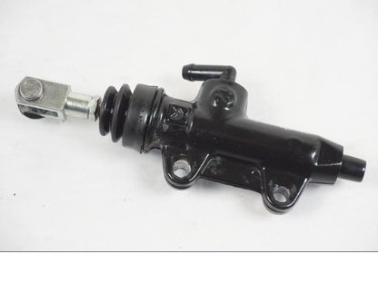 Vänster sida på Bromshuvudcylinder från en KTM 390 Adventure -2021 motorcykel.