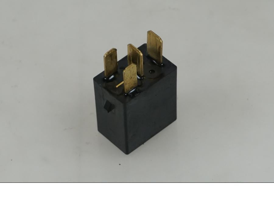 Framsidan på Relä från en Triumph Speed Triple -2011 motorcykel.