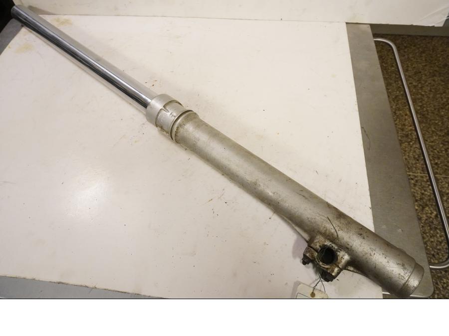 Framsidan på Gaffelben från en Yamaha XT 600 -1991 motorcykel.