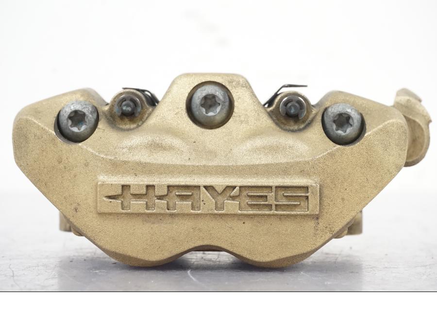 Snett nerifrån på Bromsok från en BMW R 1250 GS -2019 motorcykel.