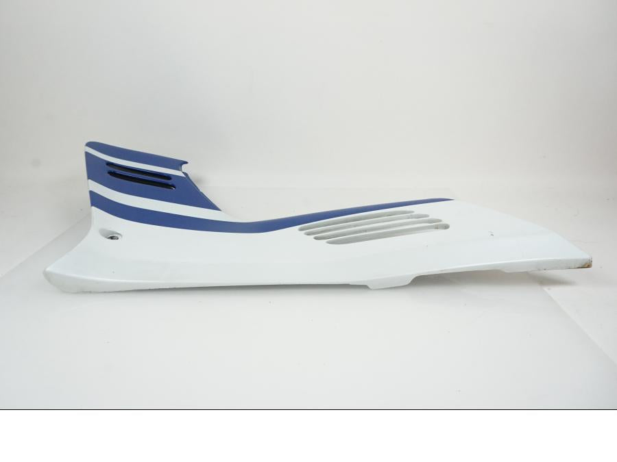 Baksidan på Sidopanel från en Honda CBR 1000 F -1989 motorcykel.