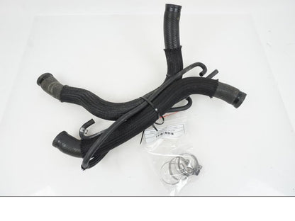 Framsidan på Vattenkyl Slang Set från en Suzuki GSX-R 750 -2009 motorcykel.