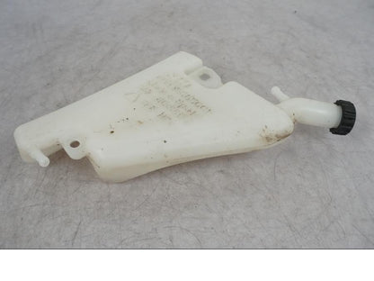 Framsidan på Vattenexpansionskärl från en KTM 1290 Super Adventure R -2018 motorcykel.