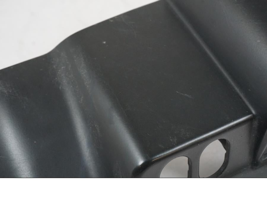 Snett uppifrån på Instrumentpanelkåpa från en H-D Street Glide FLHX -2012 motorcykel.