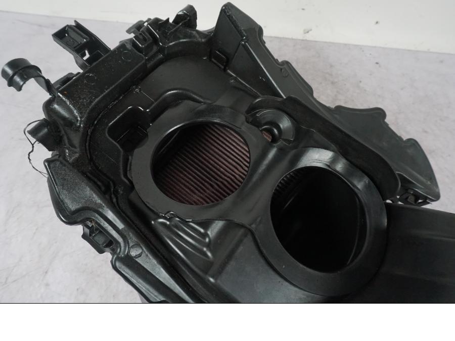 Extrabild6 på Luftburk från en Buell 1125 R -2008 motorcykel.