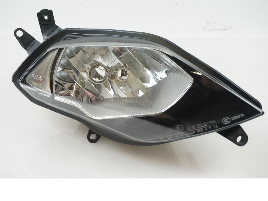 Framsidan på Strålkastare från en BMW S 1000 XR -2016 motorcykel.