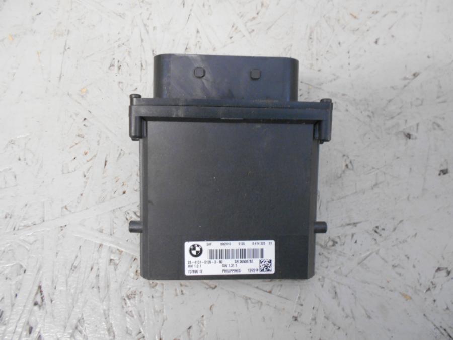 Framsidan på ESA Control Unit från en BMW R 1200 GSA -2018 motorcykel.