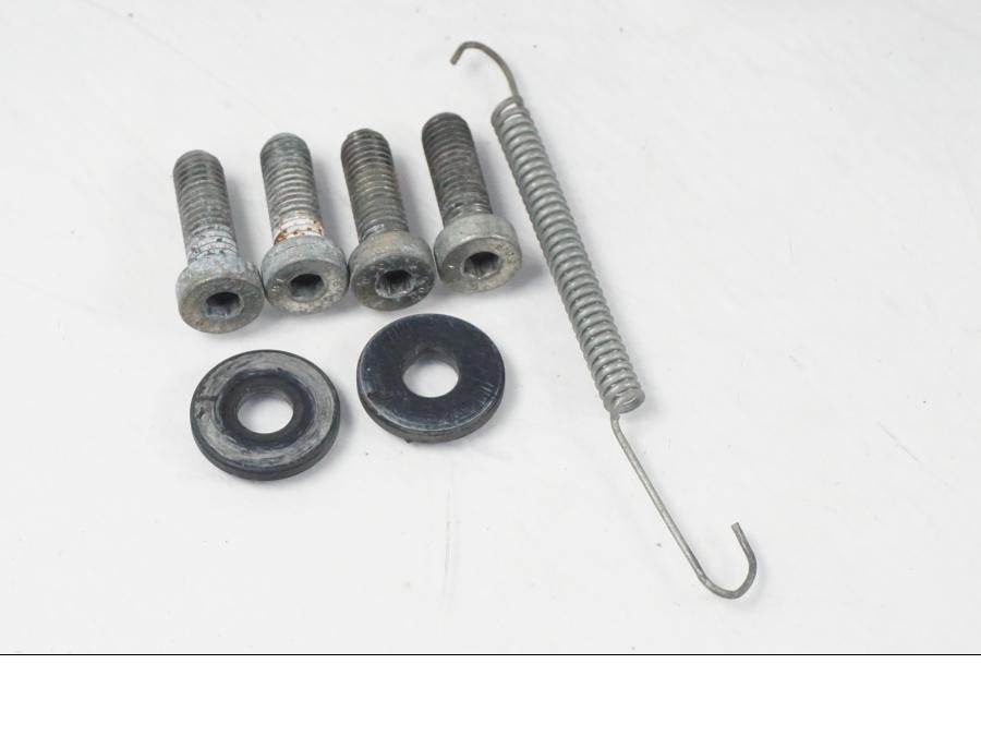 Baksidan på Fotpinnesats från en Kawasaki ZX-6R -2005 motorcykel.