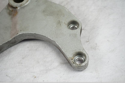 Vänster sida på Bromsoksfäste från en Kawasaki VN 1500 Classic Tourer -2000 motorcykel.