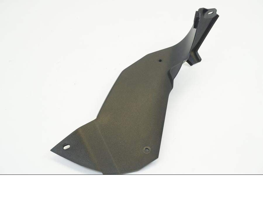 Framsidan på Bensintankskåpa från en Triumph Tiger 1200 -2018 motorcykel.