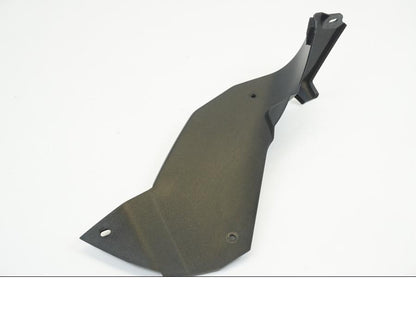 Framsidan på Bensintankskåpa från en Triumph Tiger 1200 -2018 motorcykel.