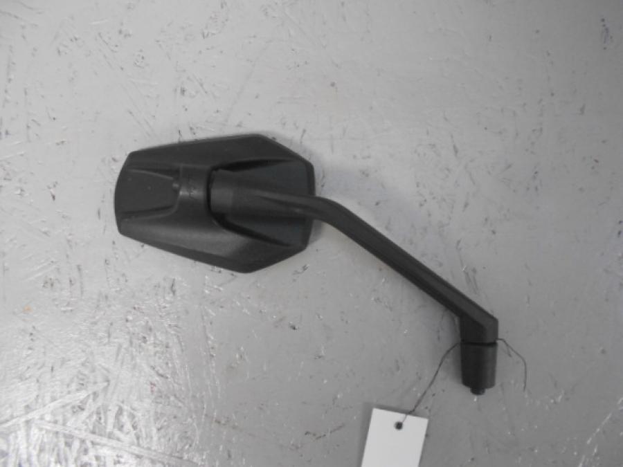 Framsidan på Backspegel från en KTM 1290 Super Duke -2018 motorcykel.