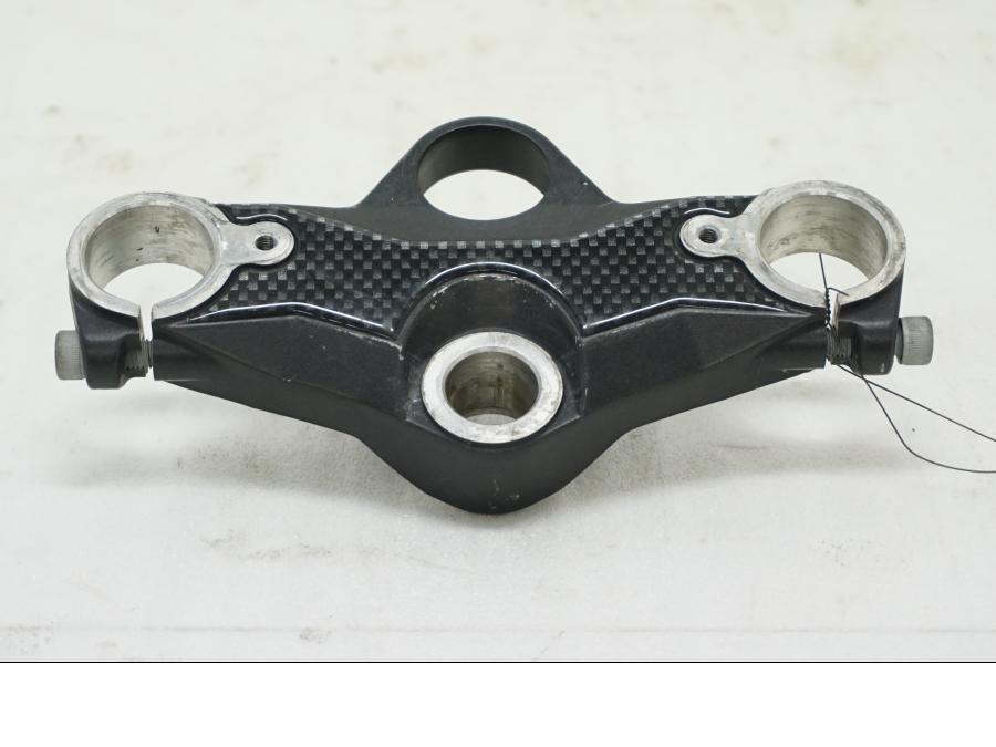 Framsidan på Gaffelkrona från en Yamaha YZF-R 125 -2008 motorcykel.